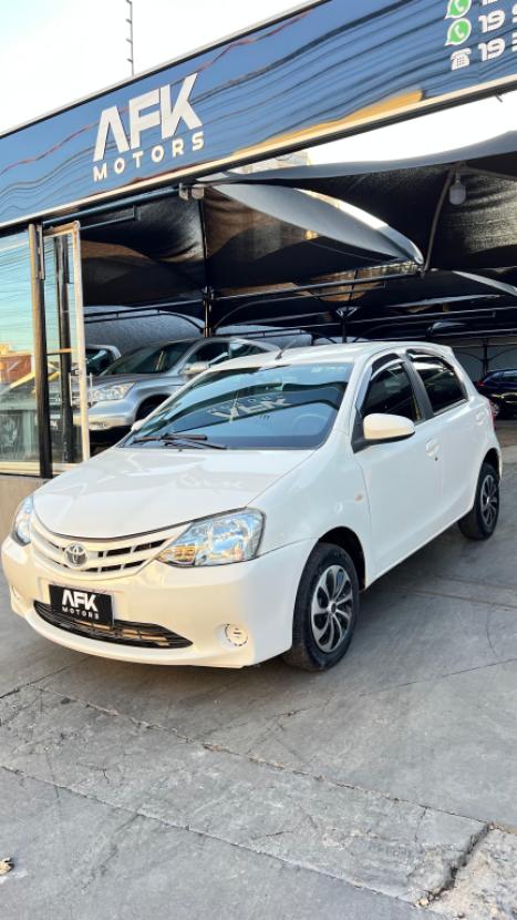 TOYOTA Etios Hatch 1.3 16V 4P FLEX, Foto 2