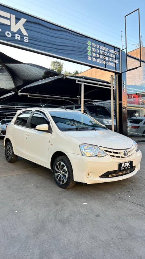 TOYOTA Etios Hatch 1.3 16V 4P FLEX, Foto 3