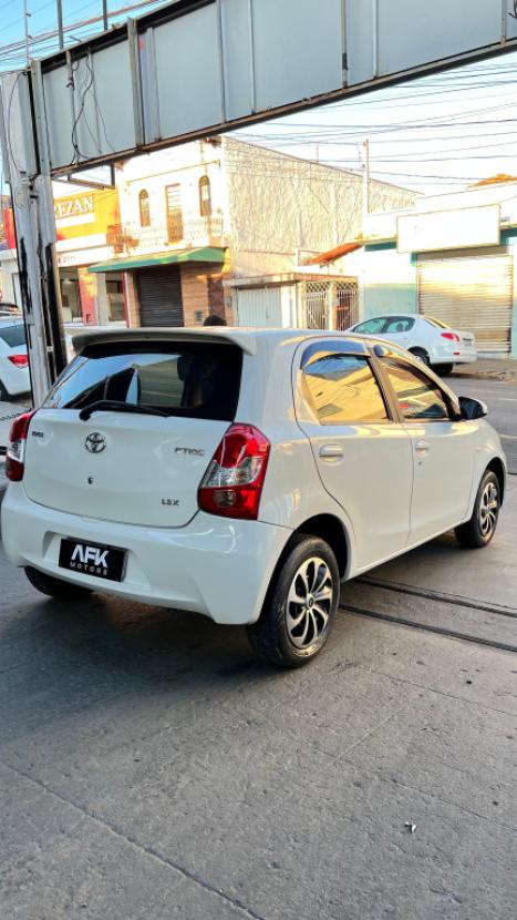 TOYOTA Etios Hatch 1.3 16V 4P FLEX, Foto 4