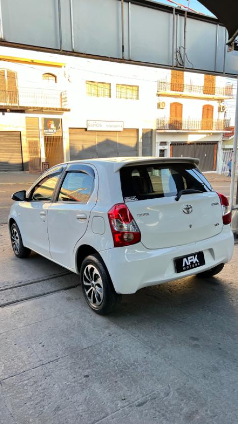 TOYOTA Etios Hatch 1.3 16V 4P FLEX, Foto 5