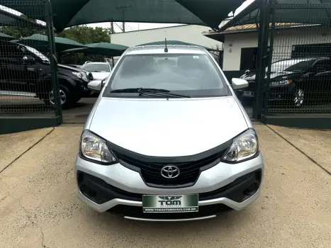 TOYOTA Etios Hatch 1.3 16V 4P FLEX X, Foto 10