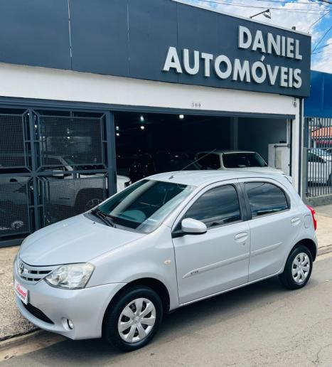 TOYOTA Etios Hatch 1.5 16V 4P FLEX XS, Foto 1