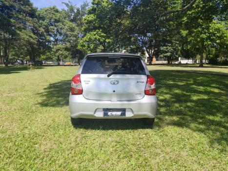 TOYOTA Etios Hatch 1.5 16V 4P FLEX XS AUTOMTICO, Foto 8