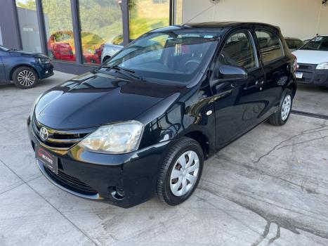 TOYOTA Etios Hatch 1.5 16V 4P FLEX XS, Foto 4