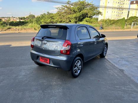 TOYOTA Etios Hatch 1.3 16V 4P FLEX X, Foto 6