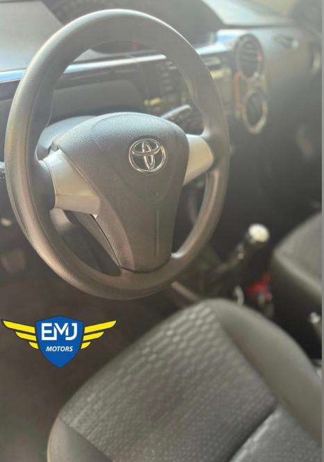 TOYOTA Etios Hatch 1.5 16V 4P FLEX XS, Foto 4