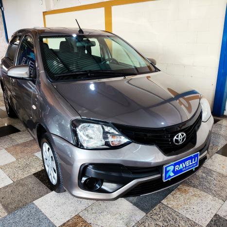 TOYOTA Etios Hatch 1.3 16V 4P FLEX X AUTOMTICO, Foto 11