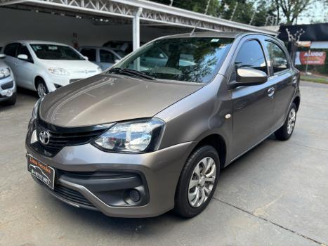 TOYOTA Etios Hatch 1.3 16V 4P FLEX X AUTOMTICO, Foto 2