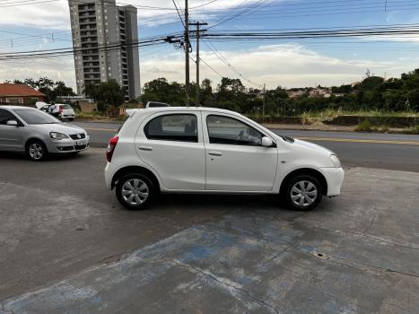 TOYOTA Etios Hatch 1.3 16V 4P FLEX X, Foto 4