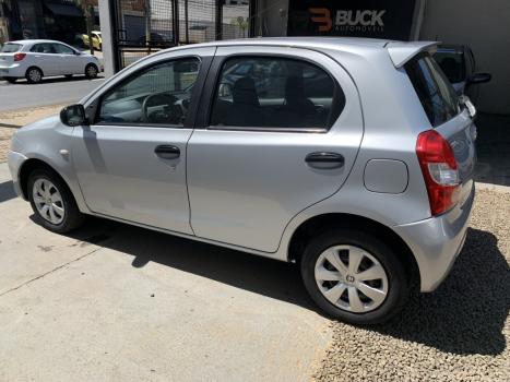 TOYOTA Etios Hatch 1.3 16V 4P FLEX X, Foto 9