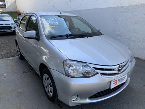 TOYOTA Etios Hatch 1.3 16V 4P FLEX X, Foto 2