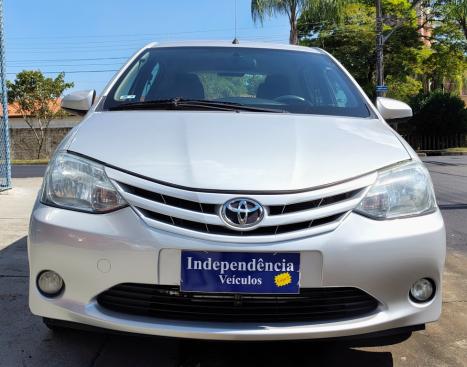 TOYOTA Etios Hatch 1.3 16V 4P FLEX X, Foto 3