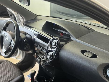 TOYOTA Etios Hatch 1.3 16V 4P FLEX X AUTOMTICO, Foto 10