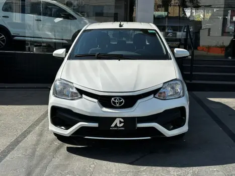 TOYOTA Etios Hatch 1.3 16V 4P FLEX X AUTOMTICO, Foto 3