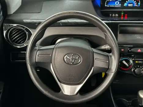 TOYOTA Etios Hatch 1.3 16V 4P FLEX X AUTOMTICO, Foto 11