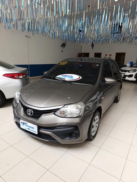 TOYOTA Etios Hatch 1.3 16V 4P FLEX X, Foto 1