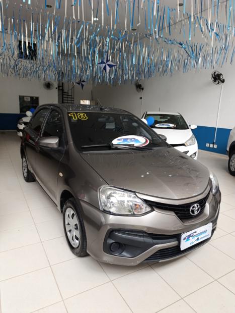 TOYOTA Etios Hatch 1.3 16V 4P FLEX X, Foto 5