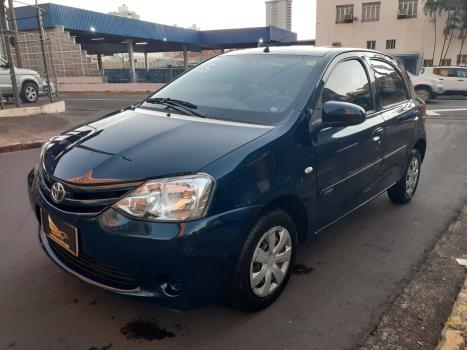 TOYOTA Etios Hatch 1.3 16V 4P FLEX X, Foto 2