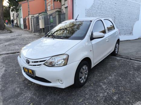 TOYOTA Etios Hatch 1.3 16V 4P FLEX X, Foto 9
