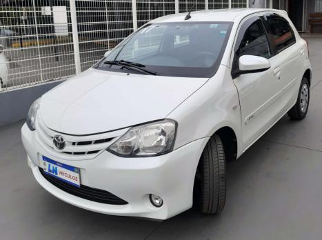 TOYOTA Etios Hatch 1.5 16V 4P FLEX XS AUTOMTICO, Foto 2