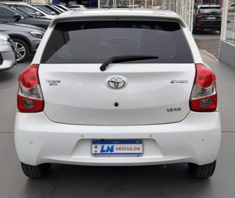 TOYOTA Etios Hatch 1.5 16V 4P FLEX XS AUTOMTICO, Foto 4