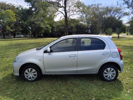 TOYOTA Etios Hatch 1.5 16V 4P FLEX XS AUTOMTICO, Foto 5