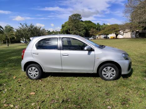 TOYOTA Etios Hatch 1.5 16V 4P FLEX XS AUTOMTICO, Foto 9