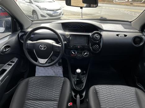 TOYOTA Etios Hatch 1.3 16V 4P FLEX X, Foto 9