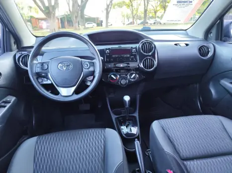 TOYOTA Etios Hatch 1.5 16V 4P FLEX XS AUTOMTICO, Foto 11