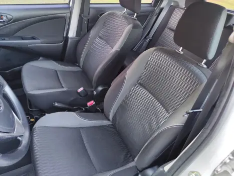 TOYOTA Etios Hatch 1.5 16V 4P FLEX XS AUTOMTICO, Foto 14