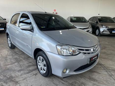 TOYOTA Etios Hatch 1.3 16V 4P FLEX XS, Foto 3