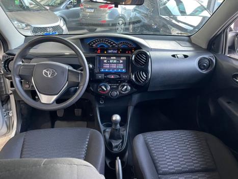 TOYOTA Etios Hatch 1.3 16V 4P FLEX XS, Foto 8