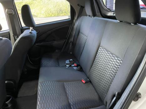 TOYOTA Etios Hatch 1.3 16V 4P FLEX XS, Foto 10