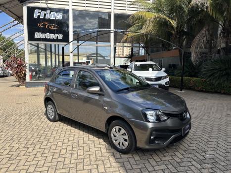 TOYOTA Etios Hatch 1.3 16V 4P FLEX X, Foto 6