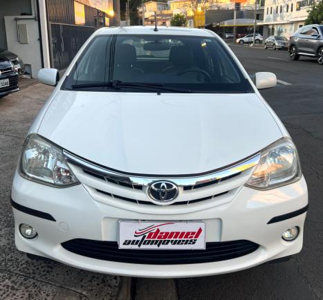 TOYOTA Etios Hatch 1.5 16V 4P FLEX XLS, Foto 2