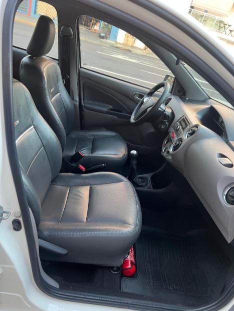 TOYOTA Etios Hatch 1.5 16V 4P FLEX XLS, Foto 9