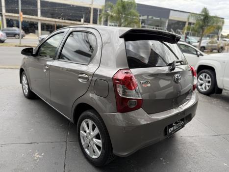 TOYOTA Etios Hatch 1.5 16V 4P FLEX X PLUS AUTOMTICO, Foto 11
