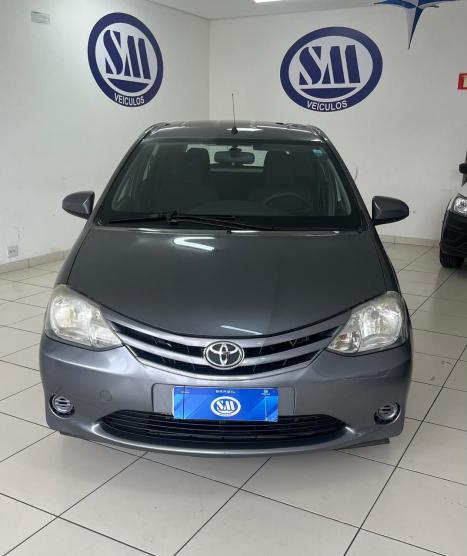 TOYOTA Etios Hatch 1.3 16V 4P FLEX X, Foto 3