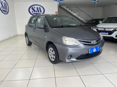 TOYOTA Etios Hatch 1.3 16V 4P FLEX X, Foto 4