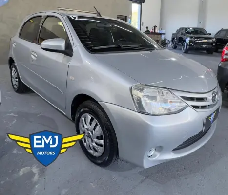 TOYOTA Etios Hatch 1.3 16V 4P FLEX X, Foto 3