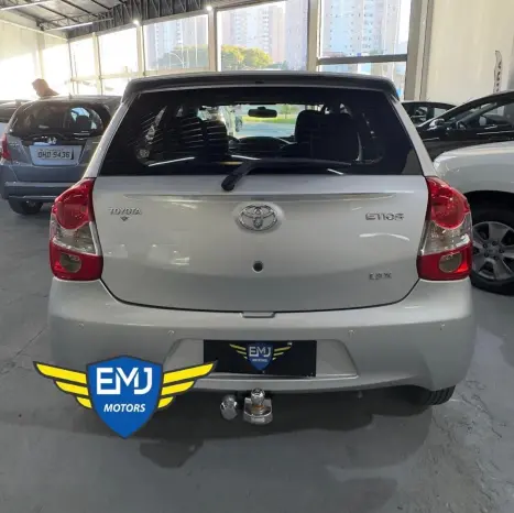 TOYOTA Etios Hatch 1.3 16V 4P FLEX X, Foto 5
