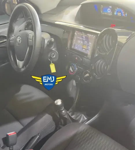 TOYOTA Etios Hatch 1.3 16V 4P FLEX X, Foto 9