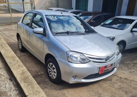 TOYOTA Etios Hatch 1.3 16V 4P FLEX X, Foto 2