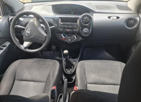TOYOTA Etios Hatch 1.3 16V 4P FLEX X, Foto 10
