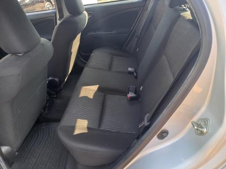 TOYOTA Etios Hatch 1.5 16V 4P FLEX XS, Foto 3