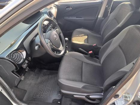 TOYOTA Etios Hatch 1.5 16V 4P FLEX XS, Foto 4
