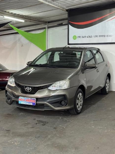 TOYOTA Etios Hatch 1.5 16V 4P FLEX XS AUTOMTICO, Foto 3