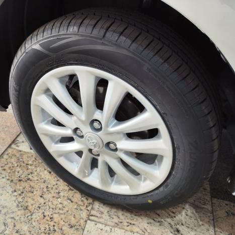 TOYOTA Etios Hatch 1.5 16V 4P FLEX XLS, Foto 3