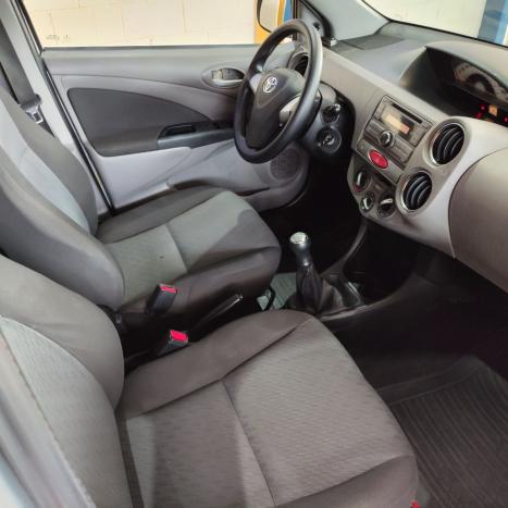 TOYOTA Etios Hatch 1.5 16V 4P FLEX XLS, Foto 5