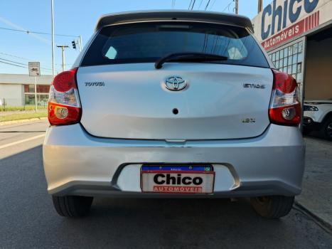 TOYOTA Etios Hatch 1.3 16V 4P FLEX X, Foto 9